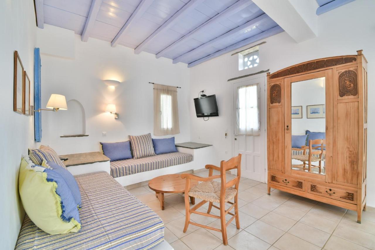 Golden Beach Studios & Suites Tinos Bagian luar foto