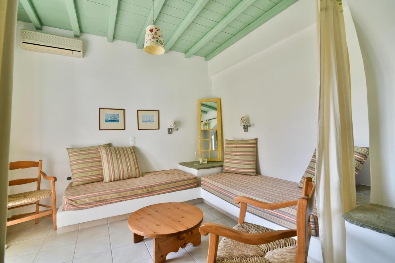 Golden Beach Studios & Suites Tinos Bagian luar foto