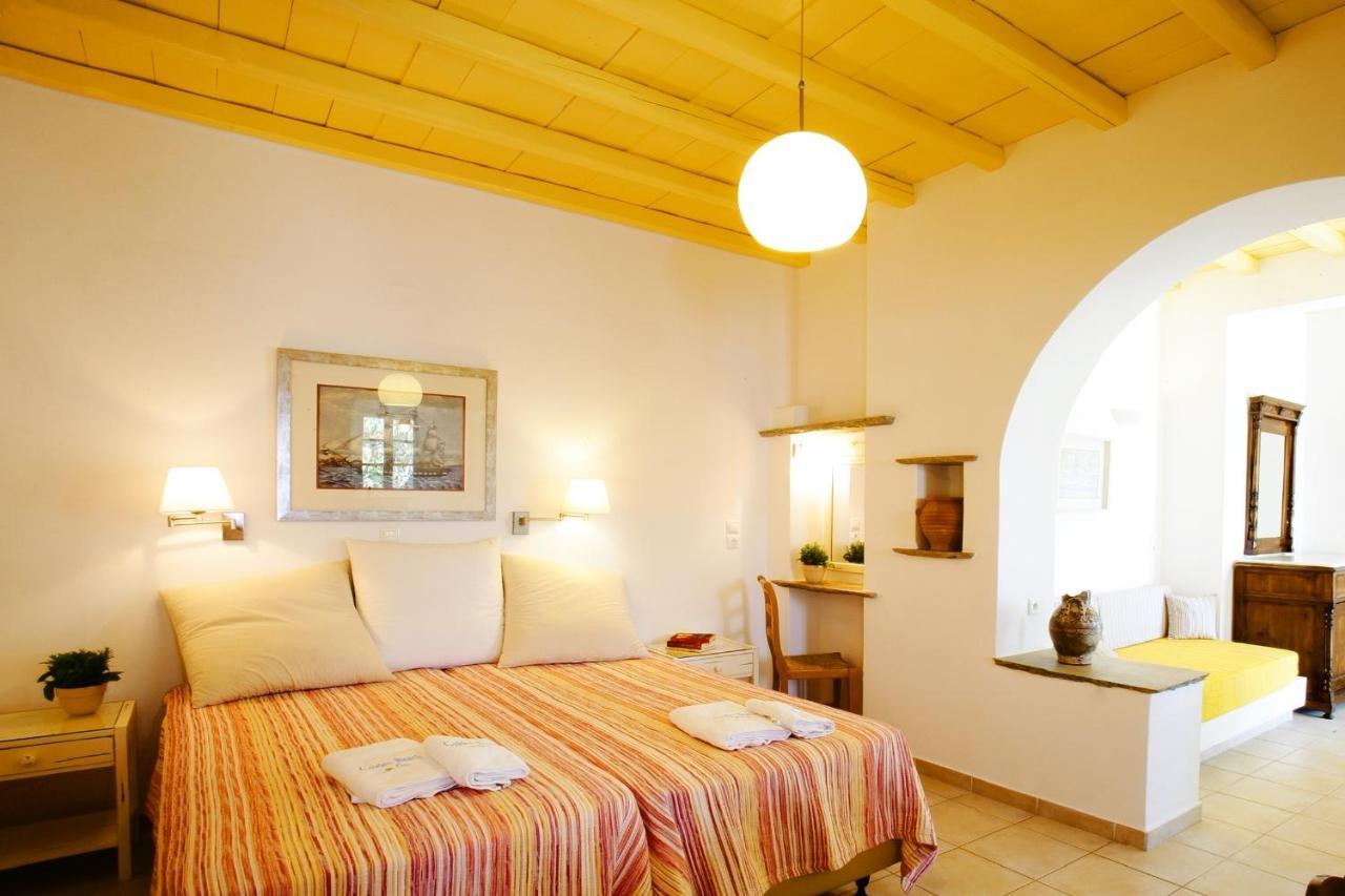 Golden Beach Studios & Suites Tinos Bagian luar foto