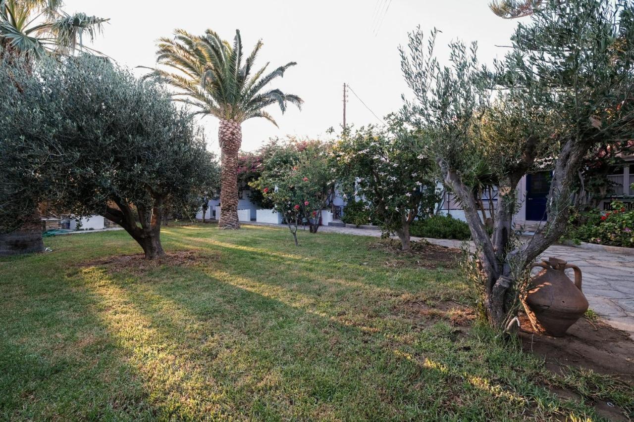 Golden Beach Studios & Suites Tinos Bagian luar foto