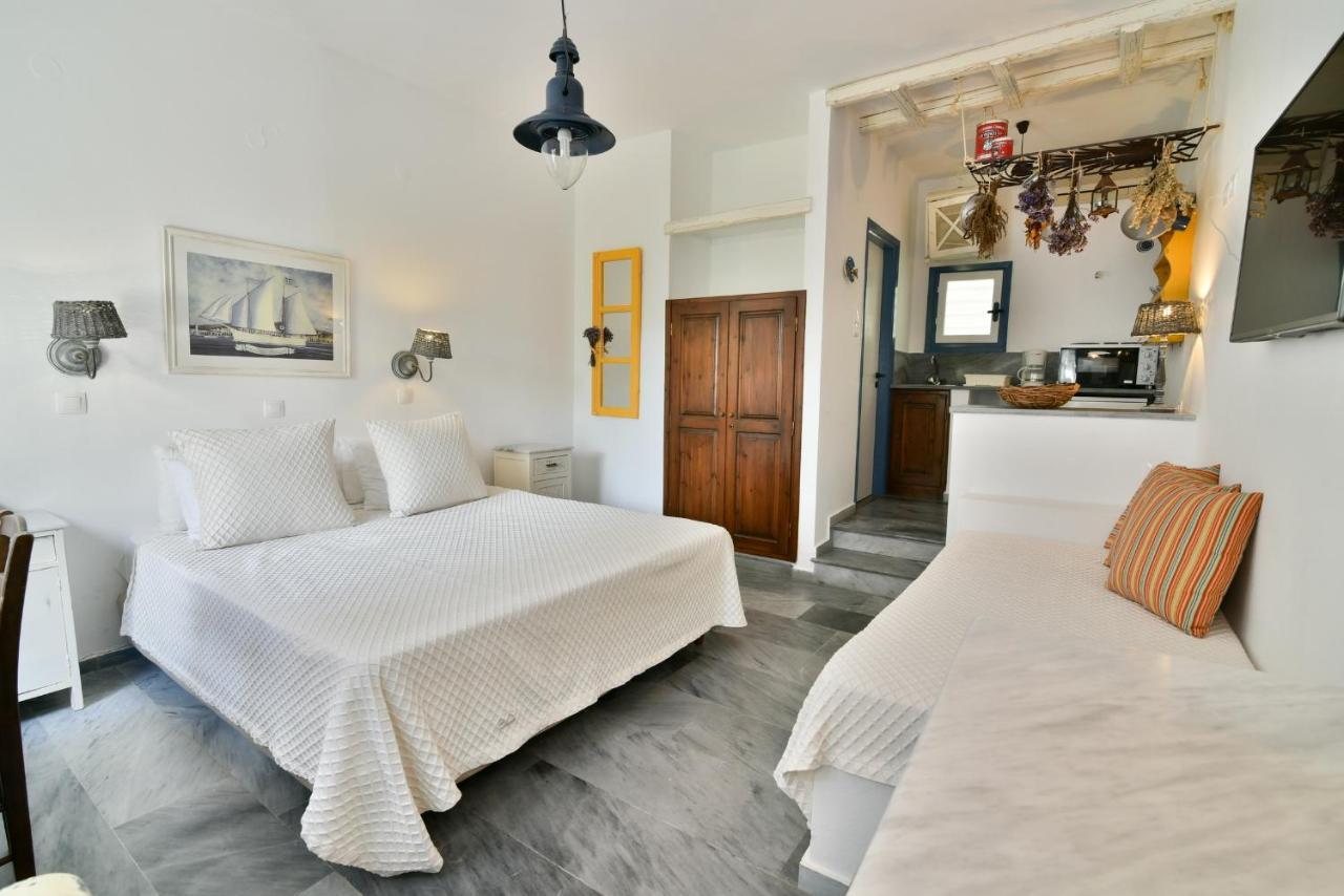 Golden Beach Studios & Suites Tinos Bagian luar foto