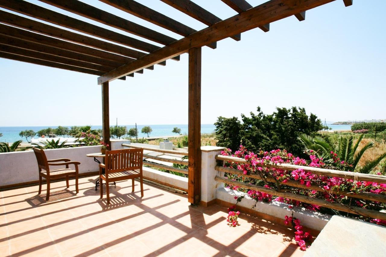 Golden Beach Studios & Suites Tinos Bagian luar foto