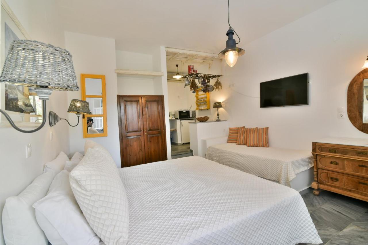 Golden Beach Studios & Suites Tinos Bagian luar foto