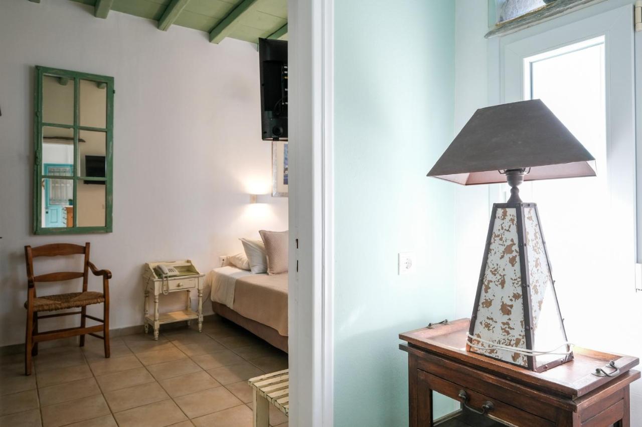 Golden Beach Studios & Suites Tinos Bagian luar foto
