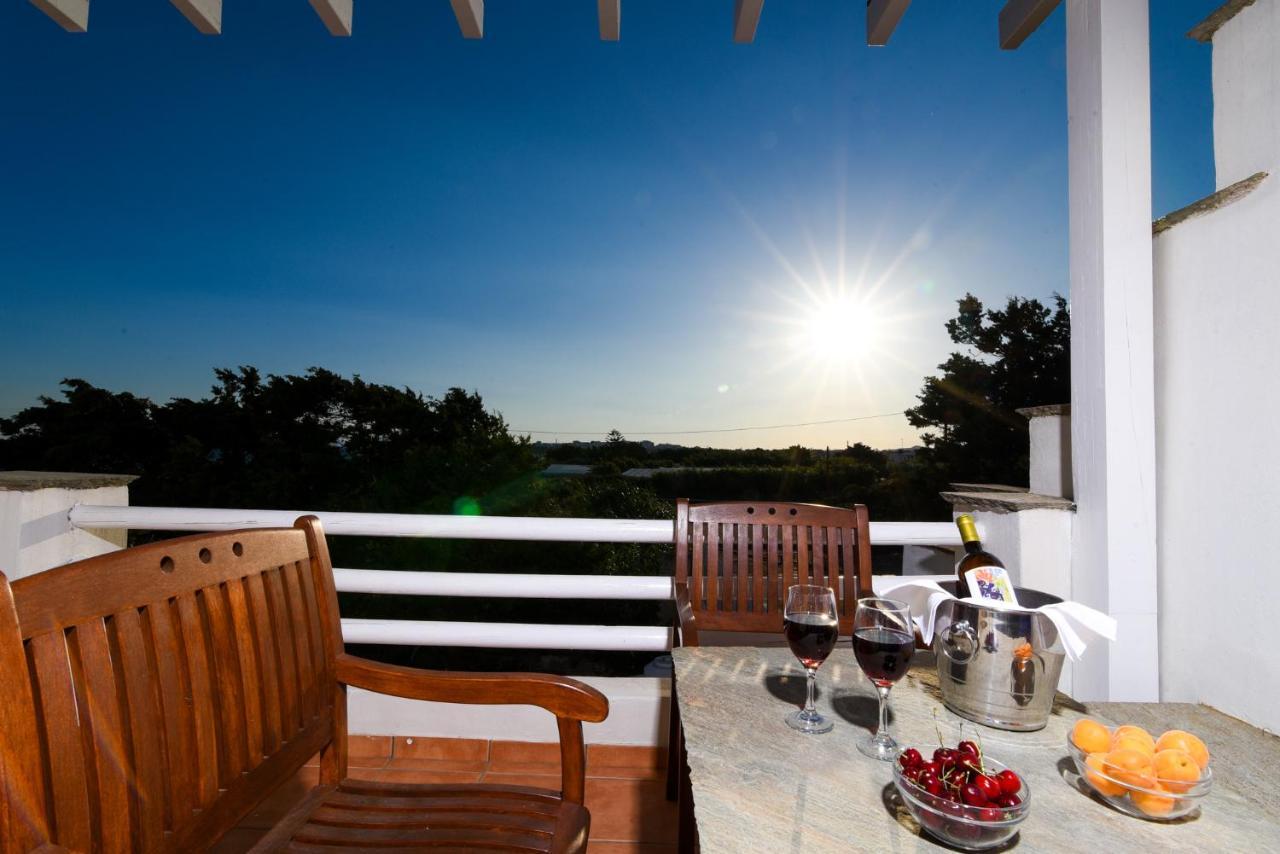 Golden Beach Studios & Suites Tinos Bagian luar foto